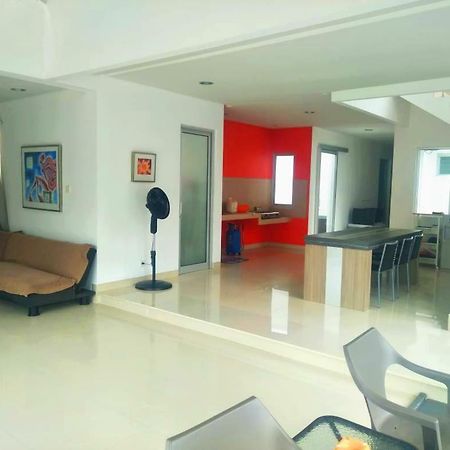 Villa Kaca Tanjung Lesung Exteriör bild