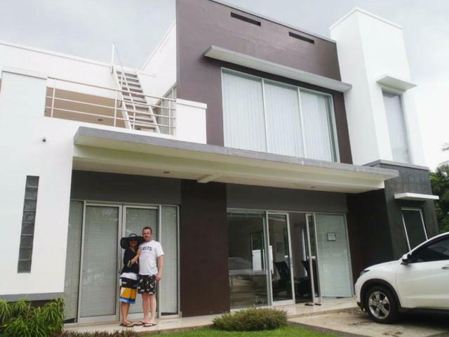 Villa Kaca Tanjung Lesung Exteriör bild